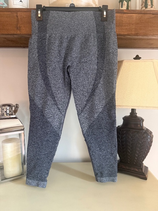Unbranded Pants - Seamless Netted High Wasted Leggings - Gray - Large